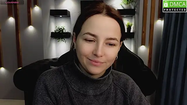 Snapshot of Mira_Mermayd chatting on February 7, 2025, 8:11 am Mira Mermayd online show from February 7, 2025, 8:11 am