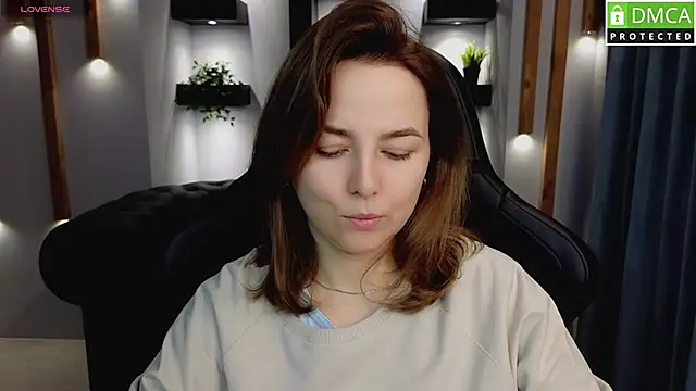 Snapshot of Mira_Mermayd chatting on February 9, 2025, 1:11 am Mira Mermayd online show from February 9, 2025, 1:11 am