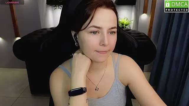 Snapshot of Mira_Mermayd chatting on February 9, 2025, 4:14 am Mira Mermayd online show from February 9, 2025, 4:14 am