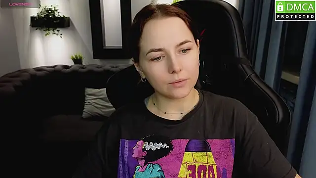 Snapshot of Mira_Mermayd chatting on February 25, 2025, 8:14 am Mira Mermayd online show from February 25, 2025, 8:14 am