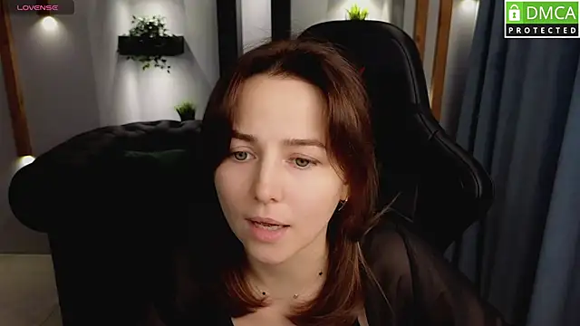 Snapshot of Mira_Mermayd chatting on March 13, 2025, 8:26 am Mira Mermayd online show from March 13, 2025, 8:26 am