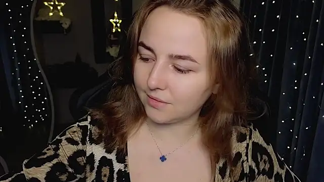 Snapshot of Mira_Mermayd chatting on December 23, 2025, 10:02 am Mira Mermayd online show from December 23, 2025, 10:02 am