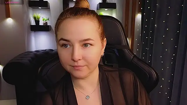 Snapshot of Mira_Mermayd chatting on January 15, 2026, 8:19 am Mira Mermayd online show from January 15, 2026, 8:19 am