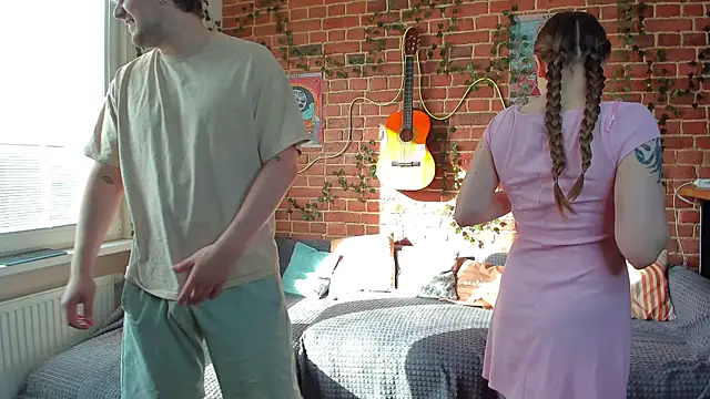 yamy yamy yamy online show from September 12, 2025, 1:00 pm