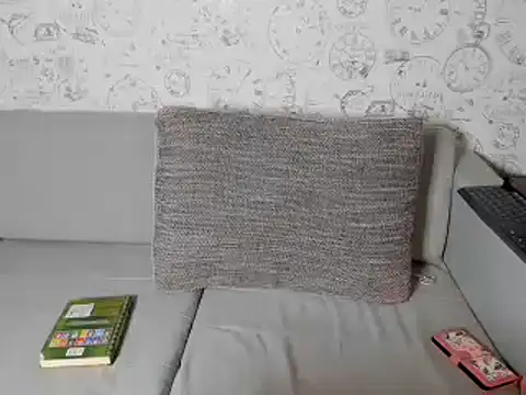 Snapshot of LondonBadGirl chatting on January 19, 2025, 12:28 am LondonBadGirl online show from January 19, 2025, 12:28 am