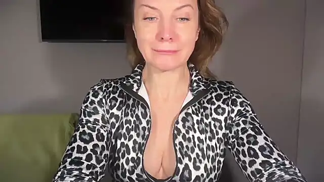 Snapshot of RachellAmazing chatting on December 4, 2025, 1:42 pm RachellAmazing online show from December 4, 2025, 1:42 pm