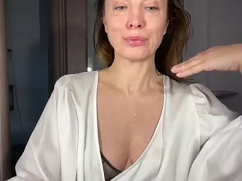 Snapshot of RachellAmazing chatting on March 1, 2026, 7:32 am RachellAmazing online show from March 1, 2026, 7:32 am