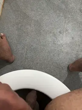 kkkr23456 online show from November 25, 2025, 9:09 am