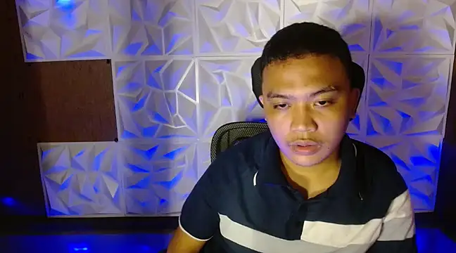 Snapshot of xsweetasian69x chatting on March 15, 2025, 1:29 pm xsweetasian69x online show from March 15, 2025, 1:29 pm