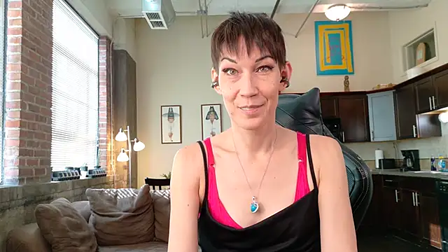 EveEnigma online show from January 15, 2026, 7:06 pm