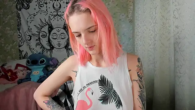 Snapshot of Cutie_Adelia chatting on December 9, 2024, 9:28 am Cutie Adelia online show from December 9, 2024, 9:28 am