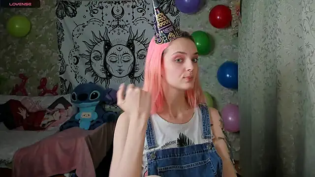 Snapshot of Cutie_Adelia chatting on December 12, 2024, 10:24 am Cutie Adelia online show from December 12, 2024, 10:24 am