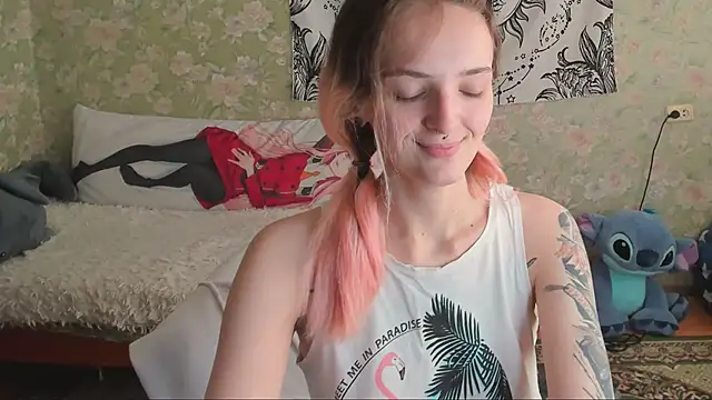 Snapshot of Cutie_Adelia chatting on September 20, 2025, 10:16 am Cutie Adelia online show from September 20, 2025, 10:16 am