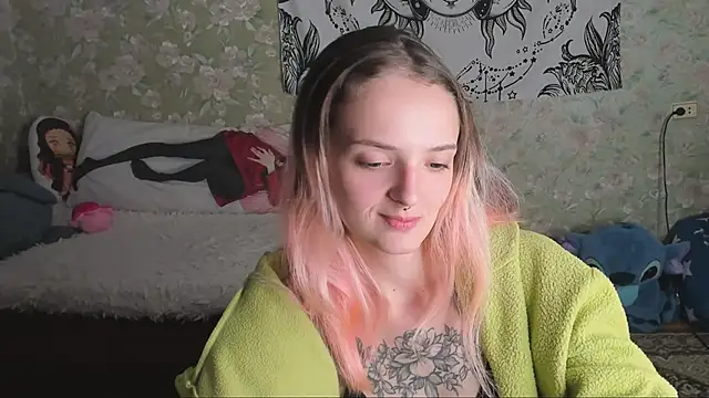 Snapshot of Cutie_Adelia chatting on September 29, 2025, 4:45 pm Cutie Adelia online show from September 29, 2025, 4:45 pm