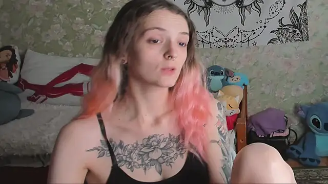 Snapshot of Cutie_Adelia chatting on January 7, 2026, 7:00 am Cutie Adelia online show from January 7, 2026, 7:00 am