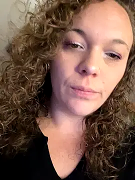 AuroraSummers online show from December 15, 2025, 5:39 pm