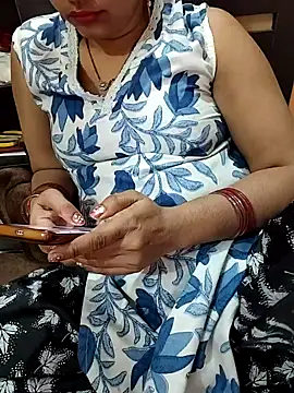 Snapshot of Diya_143 chatting on April 20, 2026, 6:27 am Diya 143 online show from April 20, 2026, 6:27 am