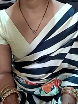 Snapshot of Diya_143 chatting on April 28, 2026, 6:18 am Diya 143 online show from April 28, 2026, 6:18 am