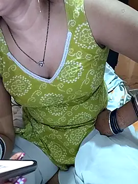 Snapshot of Diya_143 chatting on May 2, 2026, 5:29 pm Diya 143 online show from May 2, 2026, 5:29 pm