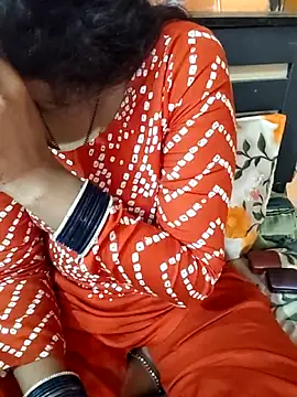 Snapshot of Diya_143 chatting on May 6, 2026, 6:19 am Diya 143 online show from May 6, 2026, 6:19 am