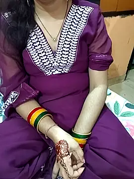 Snapshot of Diya_143 chatting on May 12, 2026, 5:54 pm Diya 143 online show from May 12, 2026, 5:54 pm