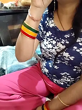 Snapshot of Diya_143 chatting on May 16, 2026, 8:00 am Diya 143 online show from May 16, 2026, 8:00 am