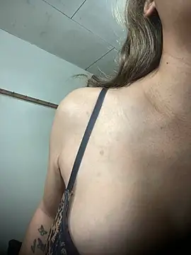 HugeKatarinaTS online show from February 14, 2026, 9:39 am