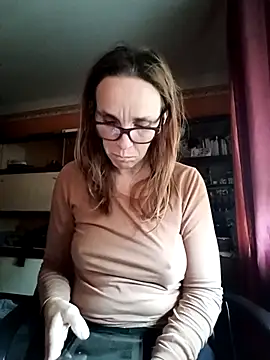 Snapshot of Dettybitch40 chatting on October 11, 2025, 5:50 am Dettybitch40 online show from October 11, 2025, 5:50 am