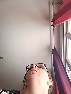 Snapshot of Dettybitch40 chatting on October 12, 2025, 10:47 am Dettybitch40 online show from October 12, 2025, 10:47 am