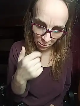 Snapshot of Dettybitch40 chatting on December 23, 2025, 8:23 am Dettybitch40 online show from December 23, 2025, 8:23 am