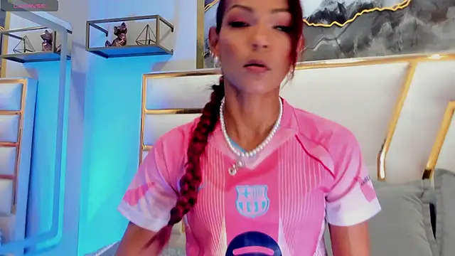 HannaPetit online show from January 15, 2026, 6:55 pm