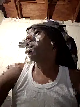 Snapshot of Bossmonie chatting on March 28, 2026, 2:22 am Bossmonie online show from March 28, 2026, 2:22 am