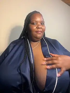 Michyboldy online show from October 28, 2025, 11:29 pm