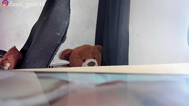 Snapshot of dani_rosee chatting on November 5, 2025, 7:30 am dani rosee online show from November 5, 2025, 7:30 am