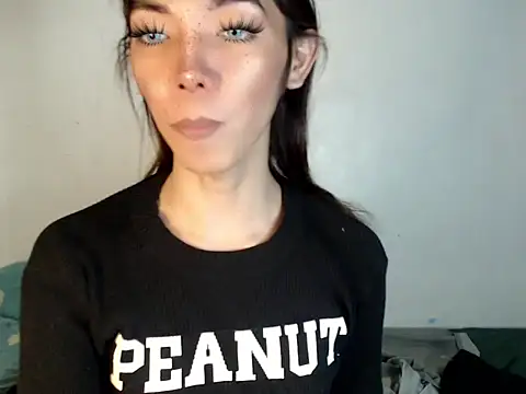 Snapshot of perly_169 chatting on December 1, 2024, 10:53 pm perly 169 online show from December 1, 2024, 10:53 pm