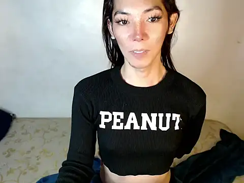 Snapshot of perly_169 chatting on December 22, 2024, 10:47 pm perly 169 online show from December 22, 2024, 10:47 pm