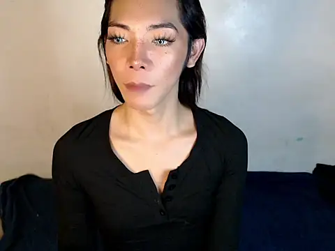 Snapshot of perly_169 chatting on February 23, 2025, 12:05 pm perly 169 online show from February 23, 2025, 12:05 pm