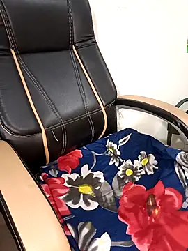 Tamil-hotwife online show from March 20, 2025, 5:13 am