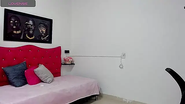 isabelasex1 online show from September 30, 2025, 11:48 am