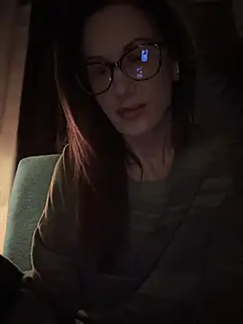 Fiona Kent  online show from December 10, 2024, 3:09 am