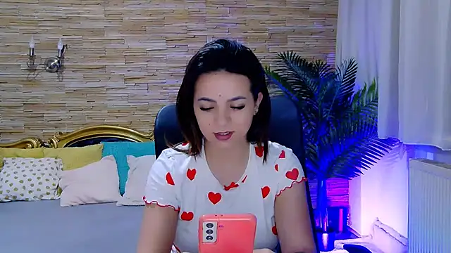 PlayfulElla online show from February 21, 2025, 8:40 am