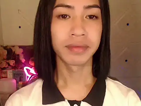 Snapshot of Lemonadexxx chatting on March 4, 2025, 2:17 am Lemonadexxx online show from March 4, 2025, 2:17 am