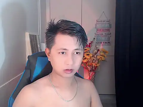 Snapshot of khael_moreno chatting on November 13, 2025, 5:12 pm khael moreno online show from November 13, 2025, 5:12 pm