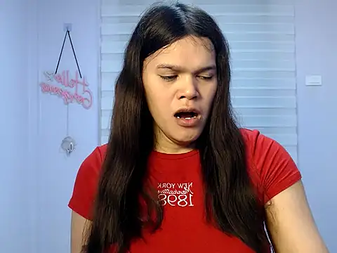 Snapshot of Miss_Ivanawolf chatting on May 4, 2026, 9:27 am Miss Ivanawolf online show from May 4, 2026, 9:27 am