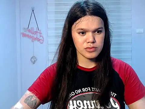 Snapshot of Miss_Ivanawolf chatting on May 13, 2026, 11:18 am Miss Ivanawolf online show from May 13, 2026, 11:18 am