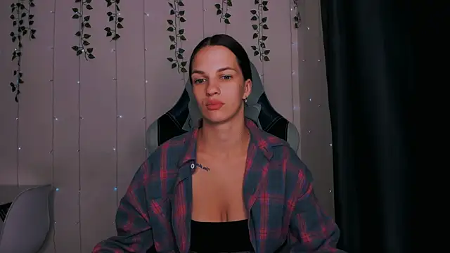 KarlaSim online show from September 9, 2025, 5:51 am