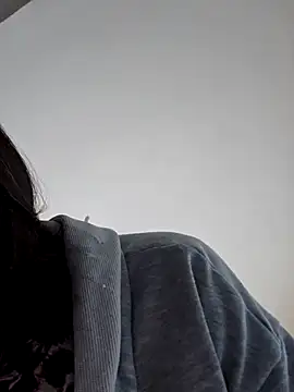 Goldenlace online show from February 18, 2025, 9:21 am