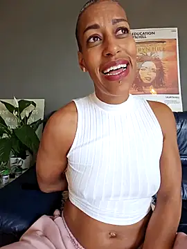 Goldenlace online show from April 7, 2026, 9:21 am