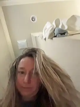 Vivian MayXxX online show from November 23, 2025, 7:57 pm