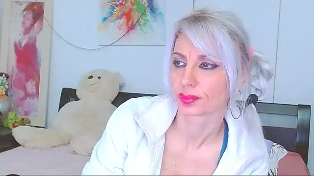 Snapshot of HoneyLara chatting on January 31, 2026, 8:29 pm HoneyLara online show from January 31, 2026, 8:29 pm